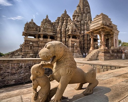 Golden Triangle with Orchha, Khajuraho & Varanasi Tour