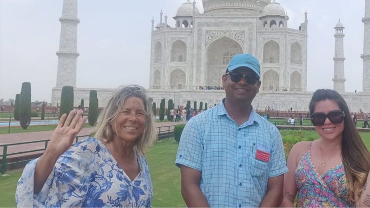 same day Agra taj mahal tour by car from delhi